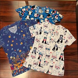 Bundle 3 Holiday Scrub Tops Size S Patriotic Cats Thanksgiving Winter Penguins